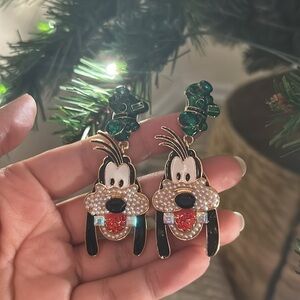 New Disney Earings Rhinestones Unique GOOFY CARTOON❤️🖤🤍🤓